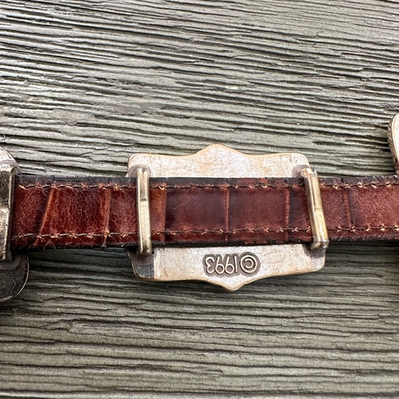 Vintage 1993 Brighton Silver Cameo Concho Medallion Brown Leather Belt - Picture 4 of 8